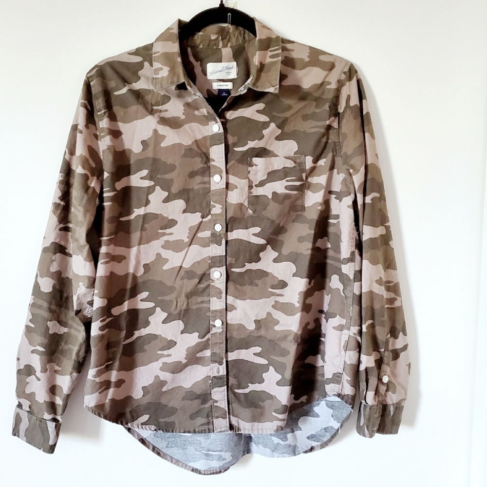 Camden Button Down Shirt / Sz M